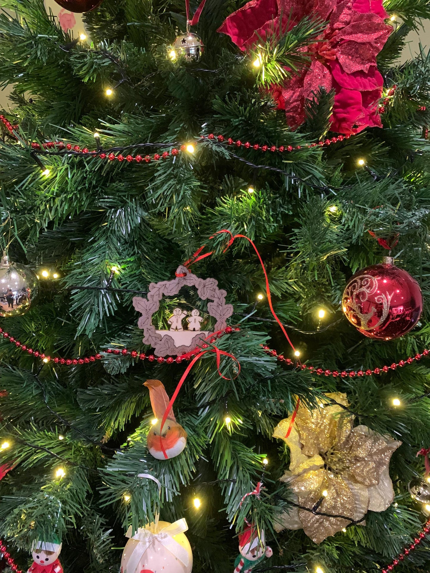 Gingerbread people bauble