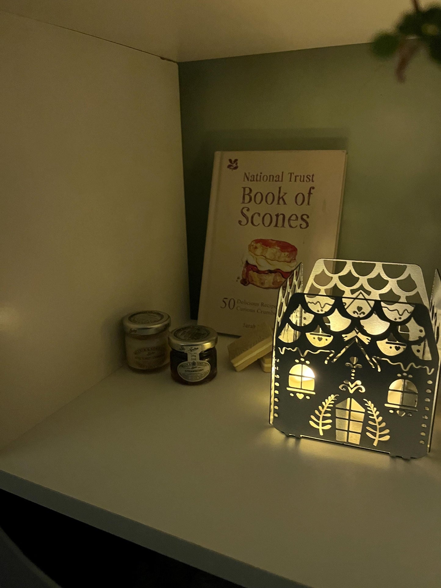 Gingerbread House Tealight Holder