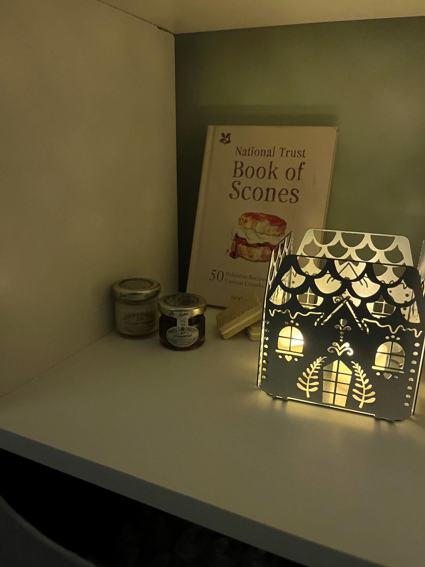 Gingerbread House Tealight Holder