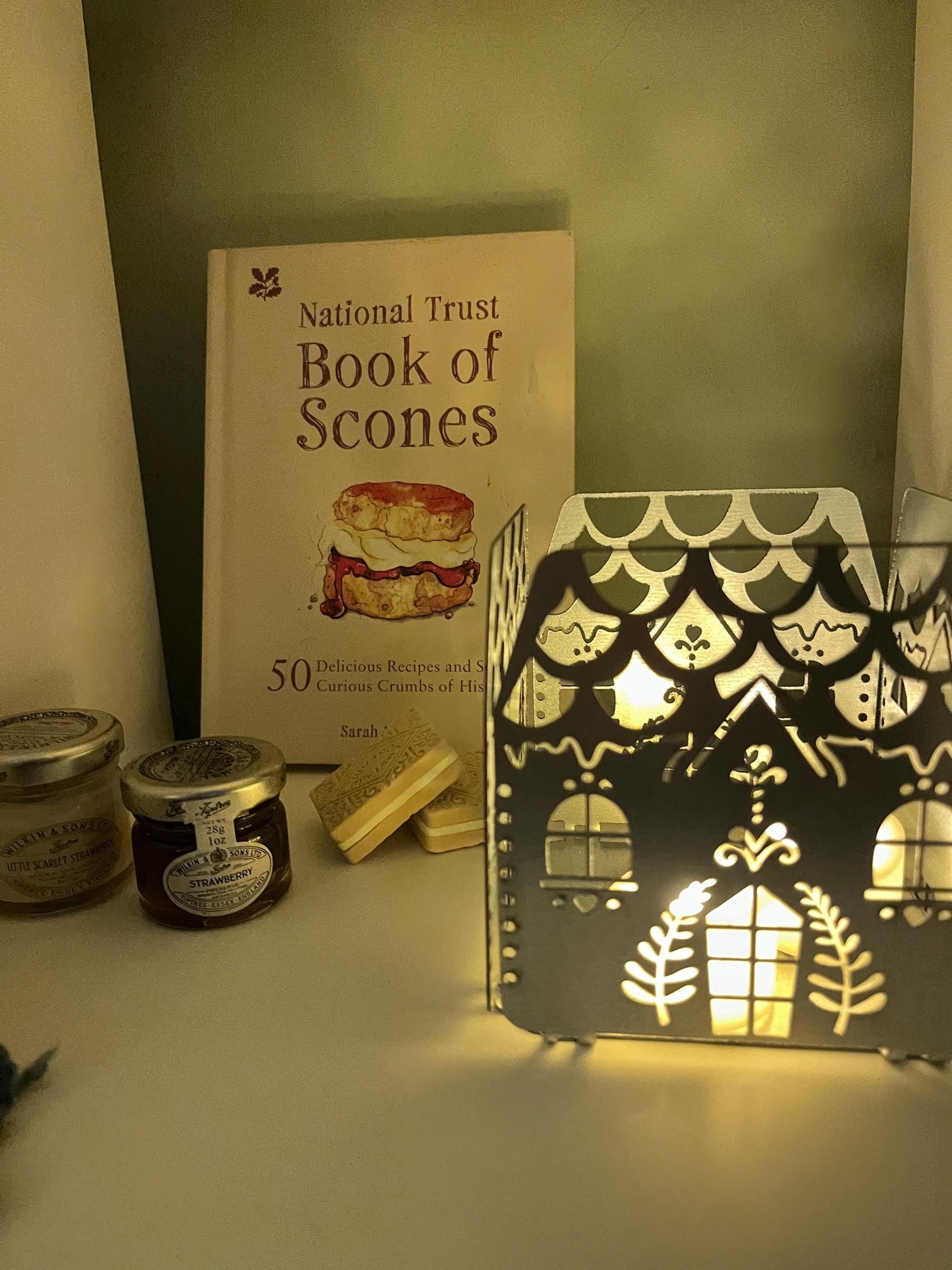 Gingerbread House Tealight Holder