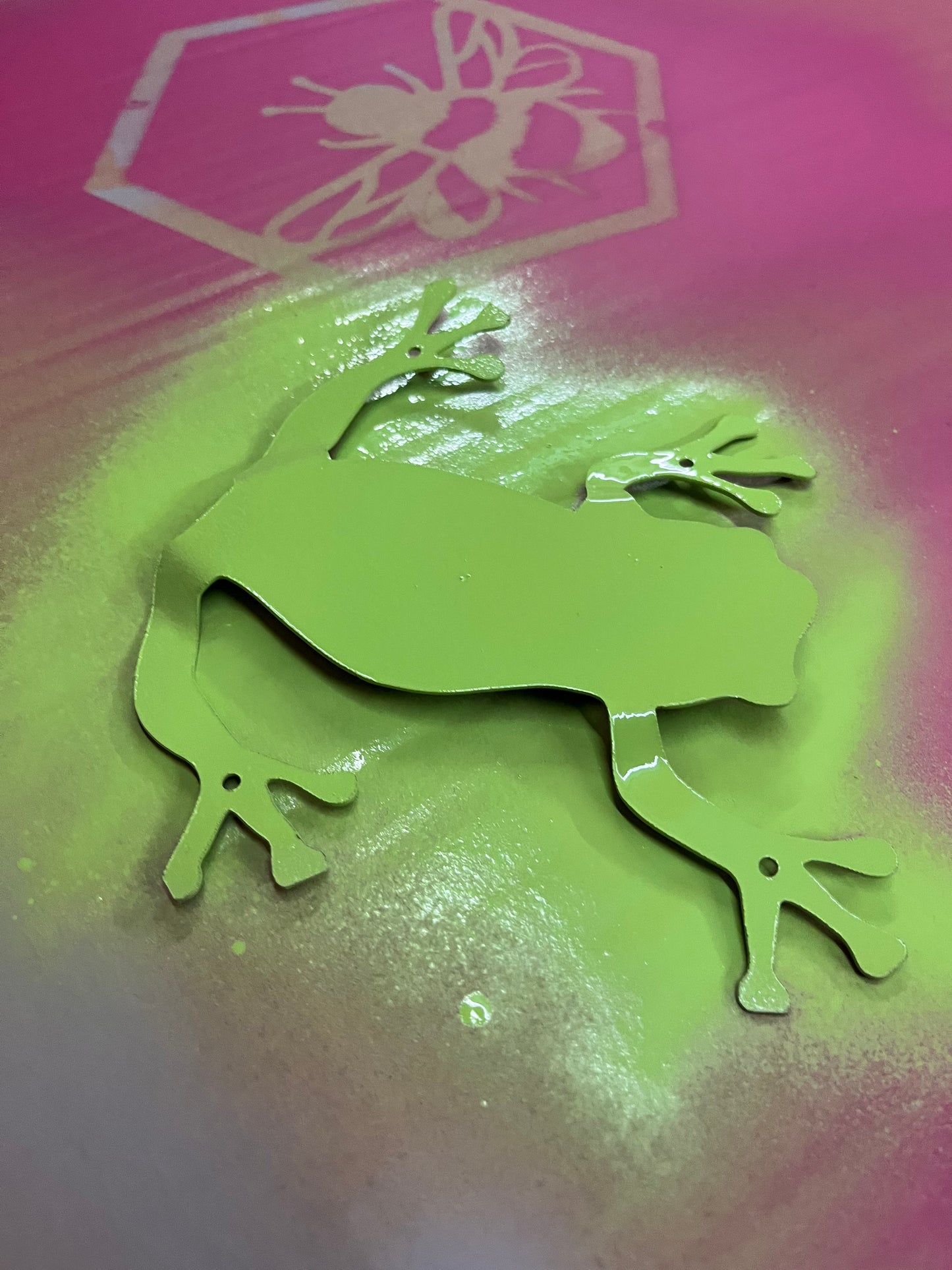 Metal Frog Wall Mount - Garden Fence Decoration